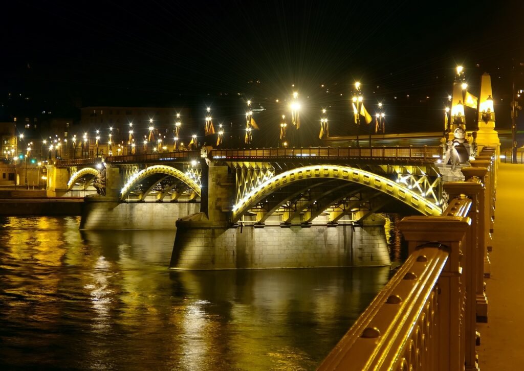 budapest, bridge, night-213491.jpg