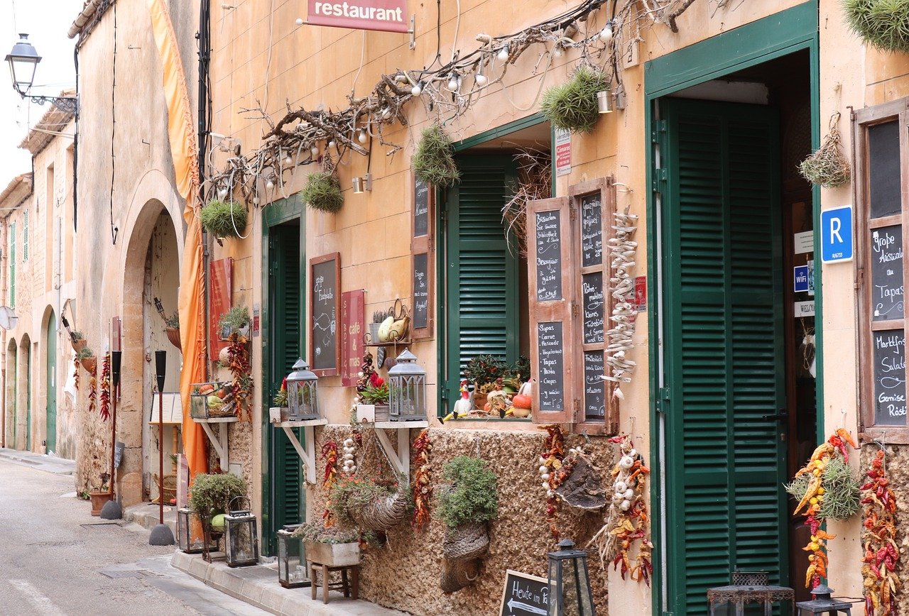 businesses, mediterranean, alley-2897328.jpg