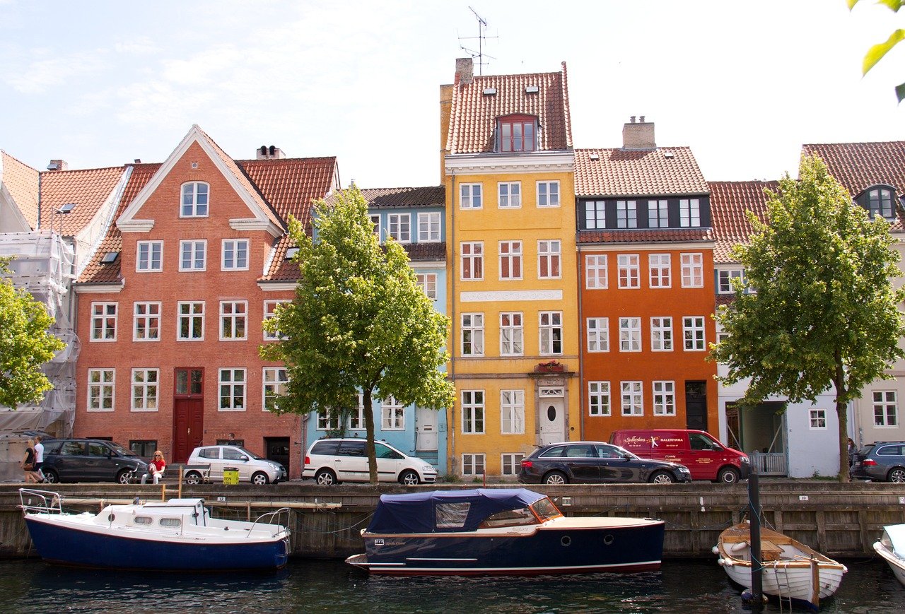 canal, copenhagen, christianshavn-2395818.jpg