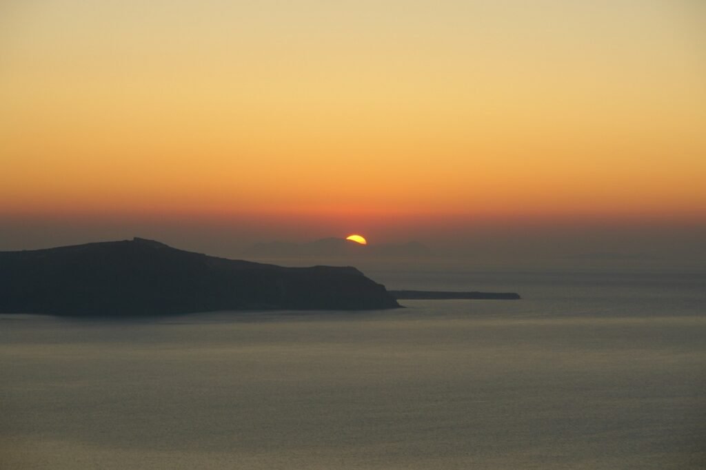 santorini, sunset, greece-2412420.jpg