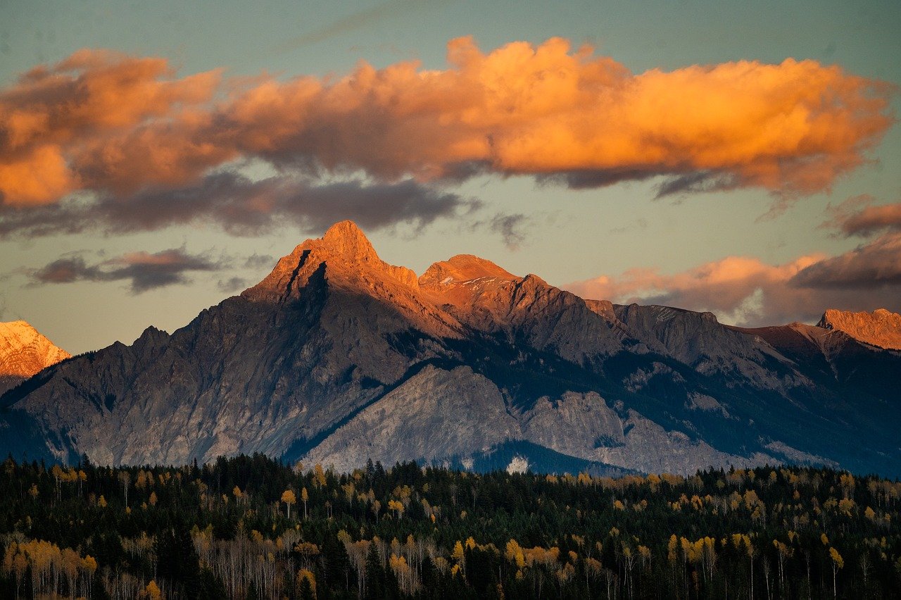 mountain, banff, alberta-8330401.jpg